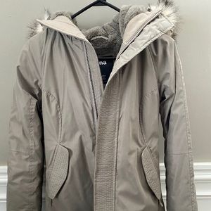 Selling because it doesn’t fit